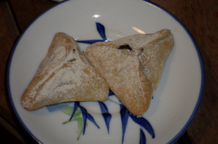 Purim után a tradicionális ünnepi sütemény a Homentas azaz  Hámán-táska receptje