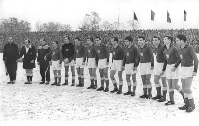 auf_wiedersehen_ddr_avagy_bucsu_az_ndk_labdarugasatol_dynamo_dresden_1959.jpg