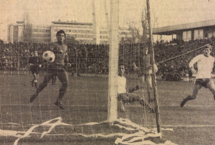 idokapszula_nb_i_1981_82_14_fordulo_ferencvaros_videoton_baranyi_takacs.jpg