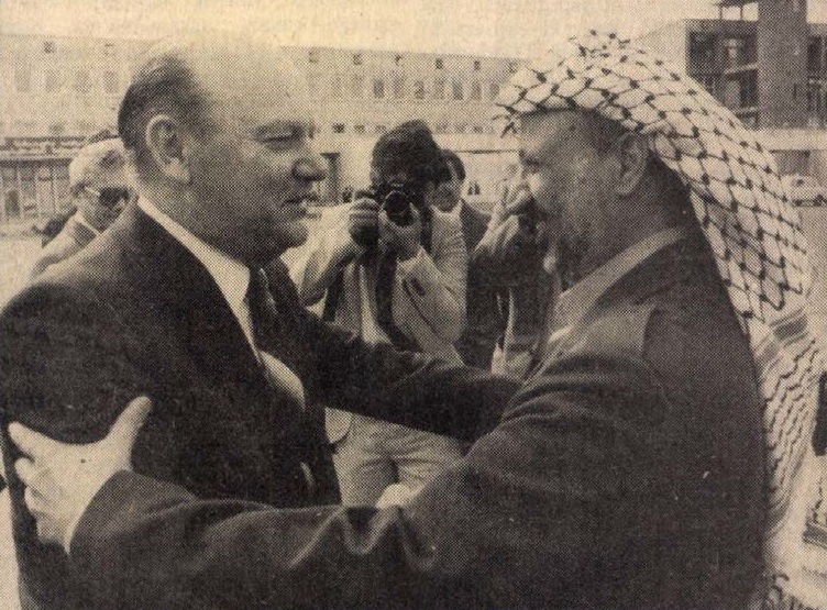 idokapszula_nb_i_1982_83_23_fordulo_varkonyi_peter_jasszer_arafat.jpg