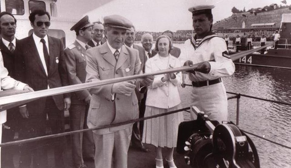 idokapszula_nb_i_1983_84_29_fordulo_duna_fekete_tenger_csatorna_nicolae_ceausescu_elena_ceausescu.jpg