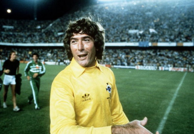 idokapszula_nb_i_1983_84_7_fordulo_pat_jennings.jpg