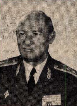 idokapszula_nb_i_1983_84_8_fordulo_karpati_ferenc_altabornagy.jpg