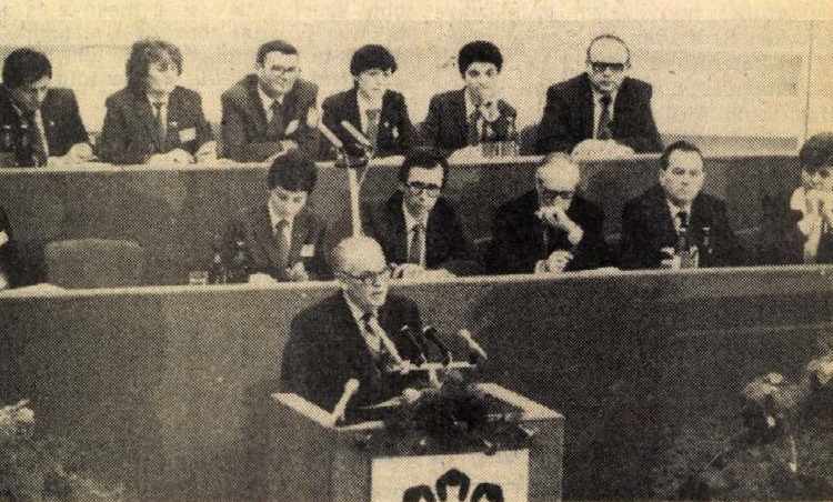 idokapszula_nb_i_1983_84_oszi_zaras_edzoi_gyorsmerleg_1_uttoro_konferencia_nemeth_karoly.jpg