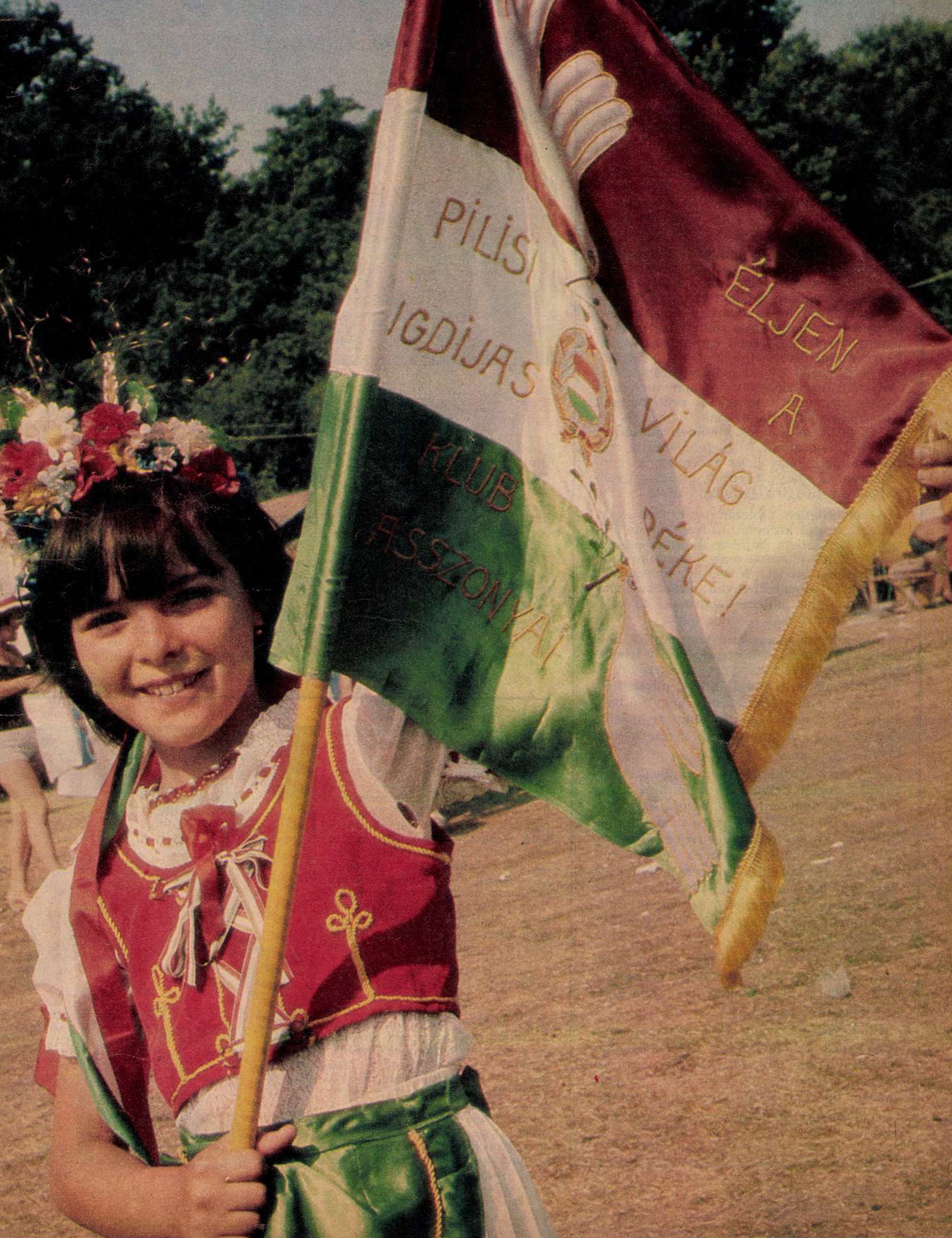 idokapszula_nb_i_1983_84_tavaszi_zaras_tabellaparade_pusztavacsi_bekefesztival_unnepi_pillanat.jpg