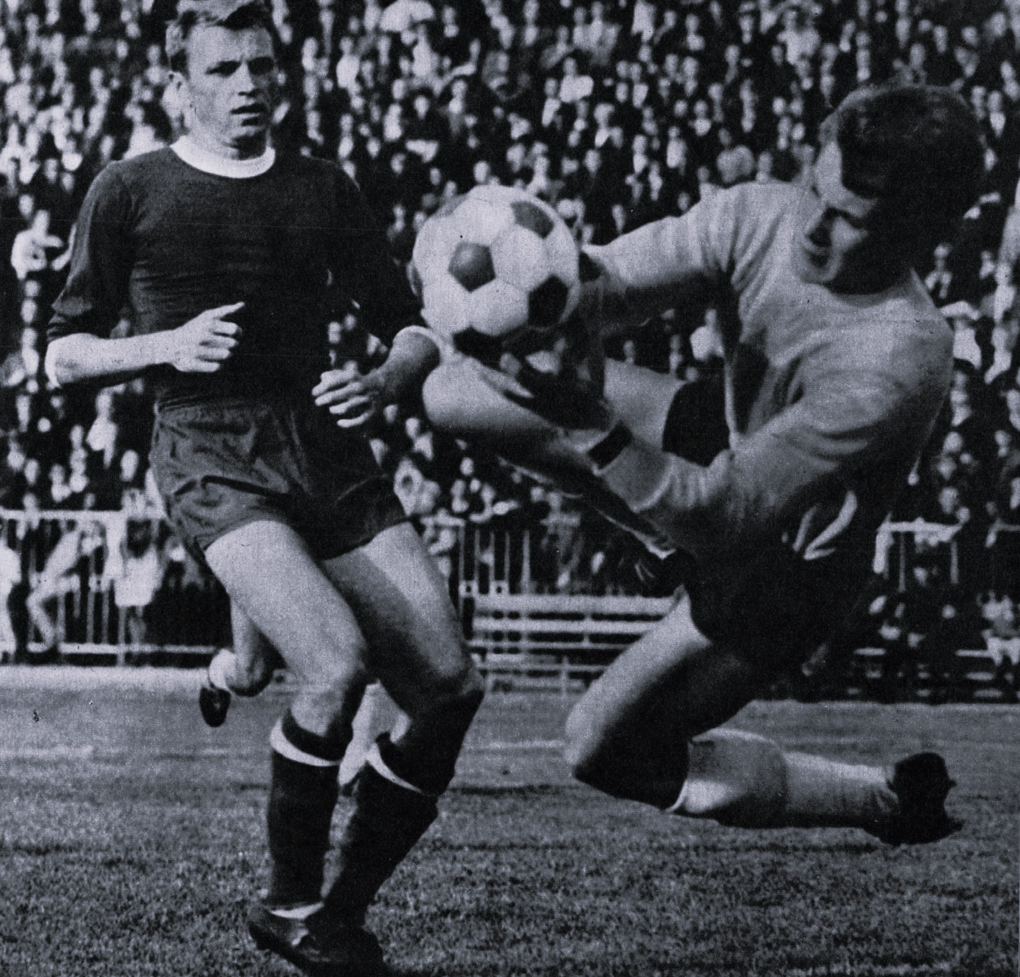 osztalynaplo_rothermel_adam_tatabanya_1969_osz.jpg