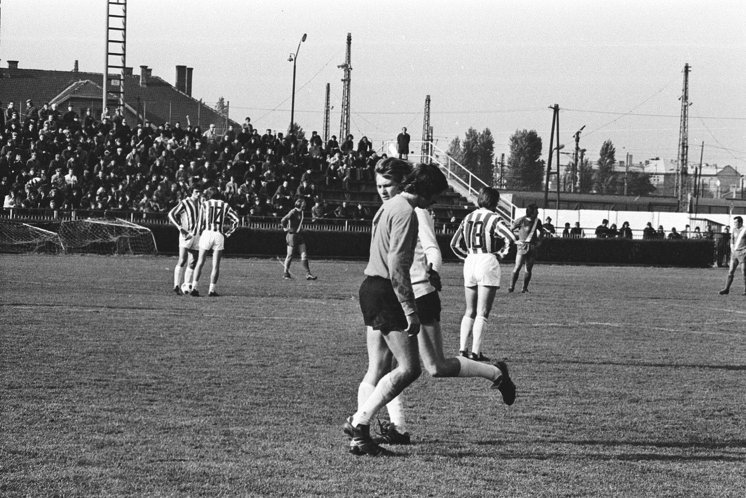 osztalynaplo_rothermel_adam_ujpesti_dozsa_1974_osz_elso_bajnoki_csere.jpg