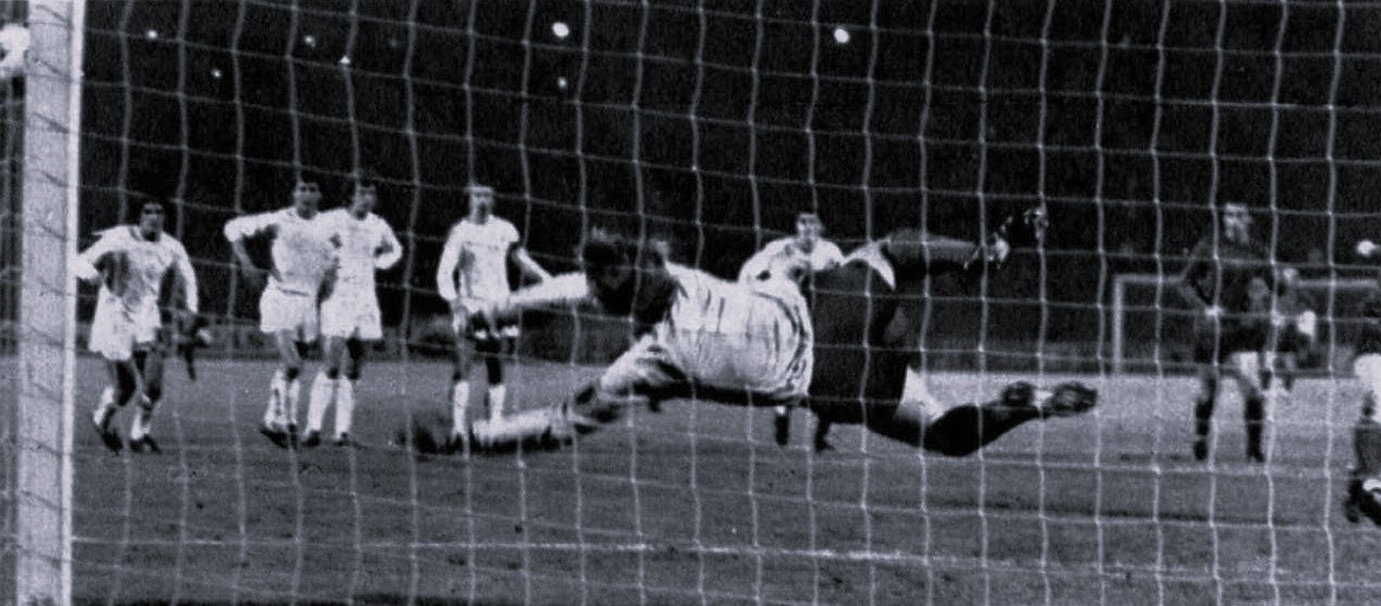 osztalynaplo_rothermel_adam_ujpesti_dozsa_1976_osz.jpg