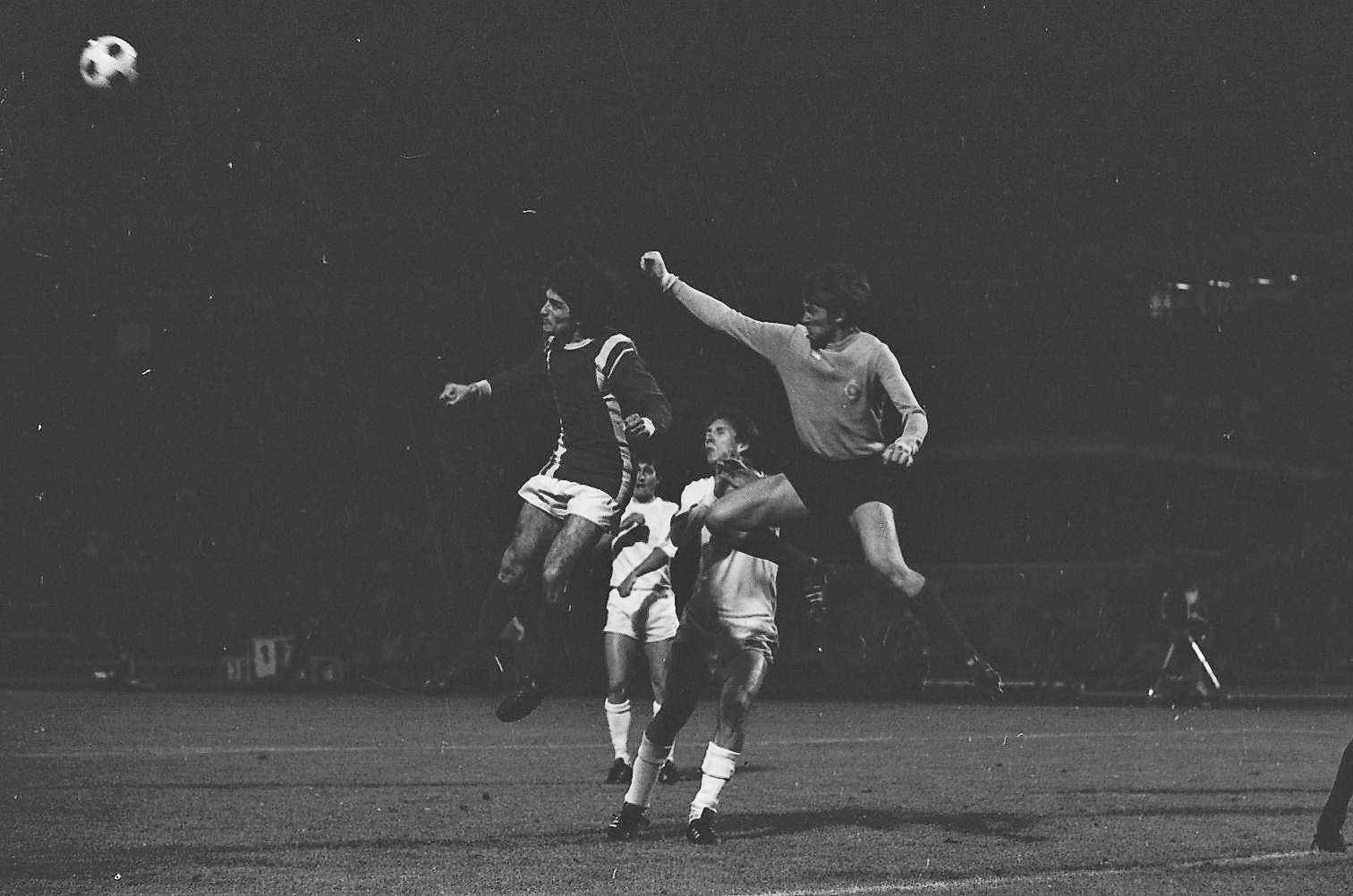 osztalynaplo_rothermel_adam_ujpesti_dozsa_1976_tavasz.jpg