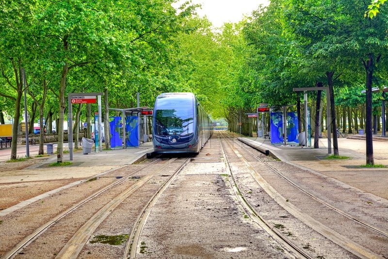 10660456-bordeaux-cityscape.jpg