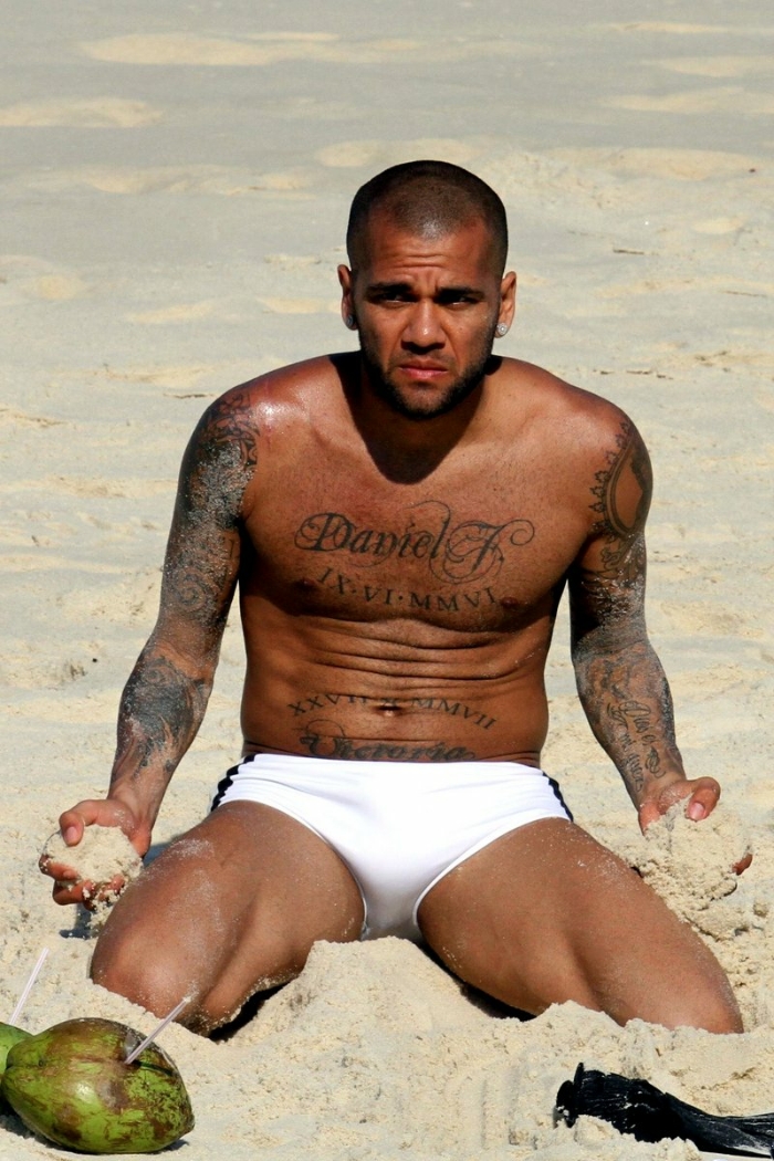 Daniel-Alves- konf 4.jpg