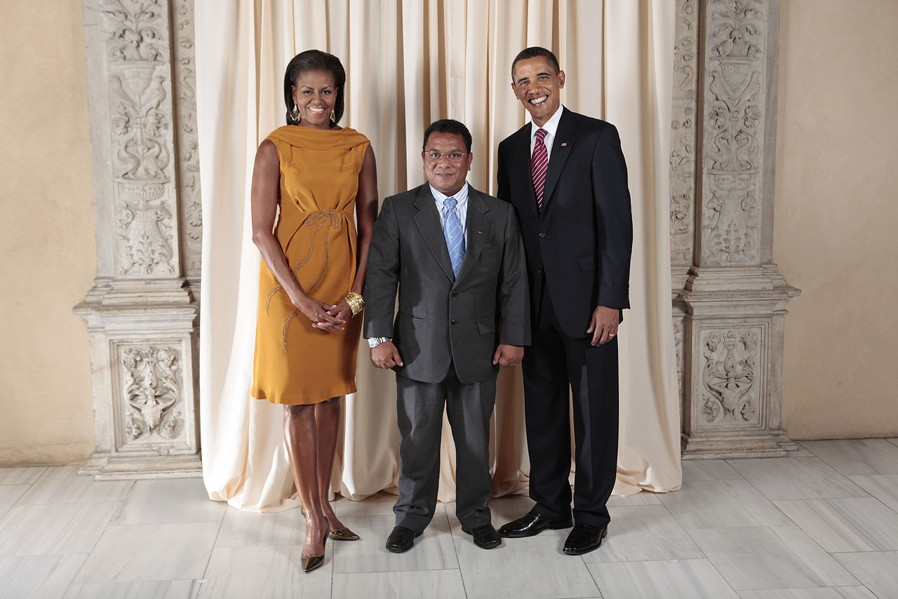 Marcus_Stephen_with_Obamas.jpg
