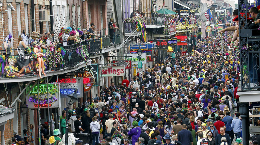 bourbon-street-mardi-gras-2011-horizontaljpg-43b60d89613ad0b6.jpg