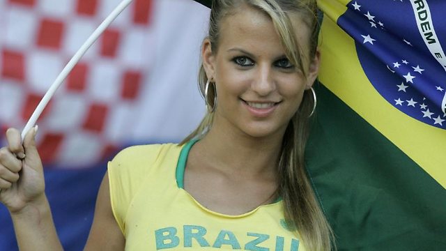 137657-brazil-fans.jpg
