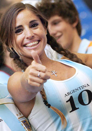 Sexy-Argentina-Football-Fan.jpg