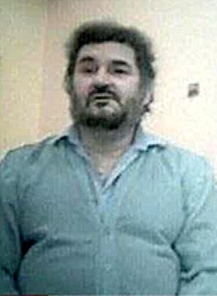 idokapszula_nb_i_1980_81_29_fordulo_peter_sutcliffe_2016.jpg