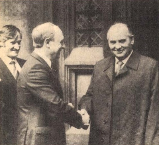 idokapszula_nb_i_1984_85_oszi_zaras_edzoi_gyorsmerleg_1_mihail_gorbacsov_neil_kinnock.jpg