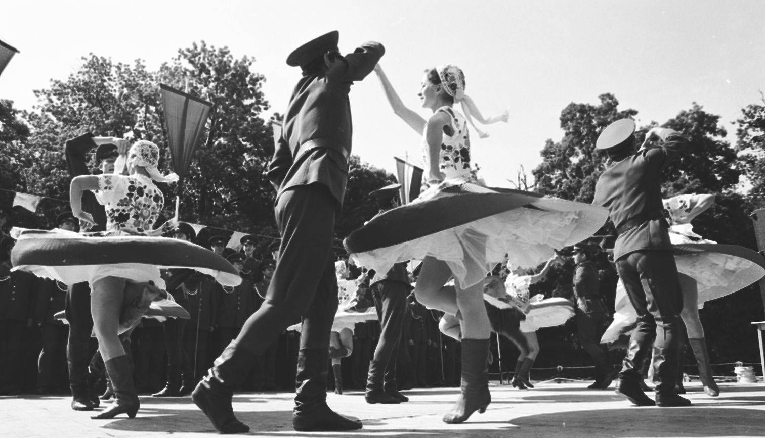 idokapszula_nb_i_1984_85_tavaszi_zaras_edzoi_gyorsmerleg_1_epitok_napja_huvosvolgyi_nagyret_1.jpg