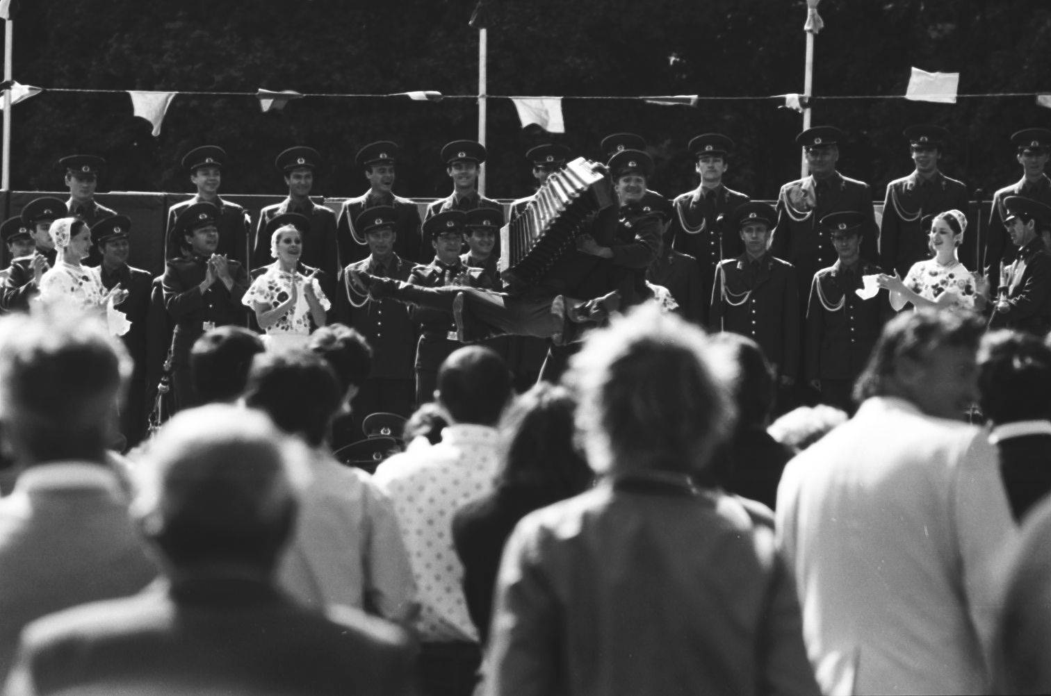 idokapszula_nb_i_1984_85_tavaszi_zaras_edzoi_gyorsmerleg_1_epitok_napja_huvosvolgyi_nagyret_2.jpg