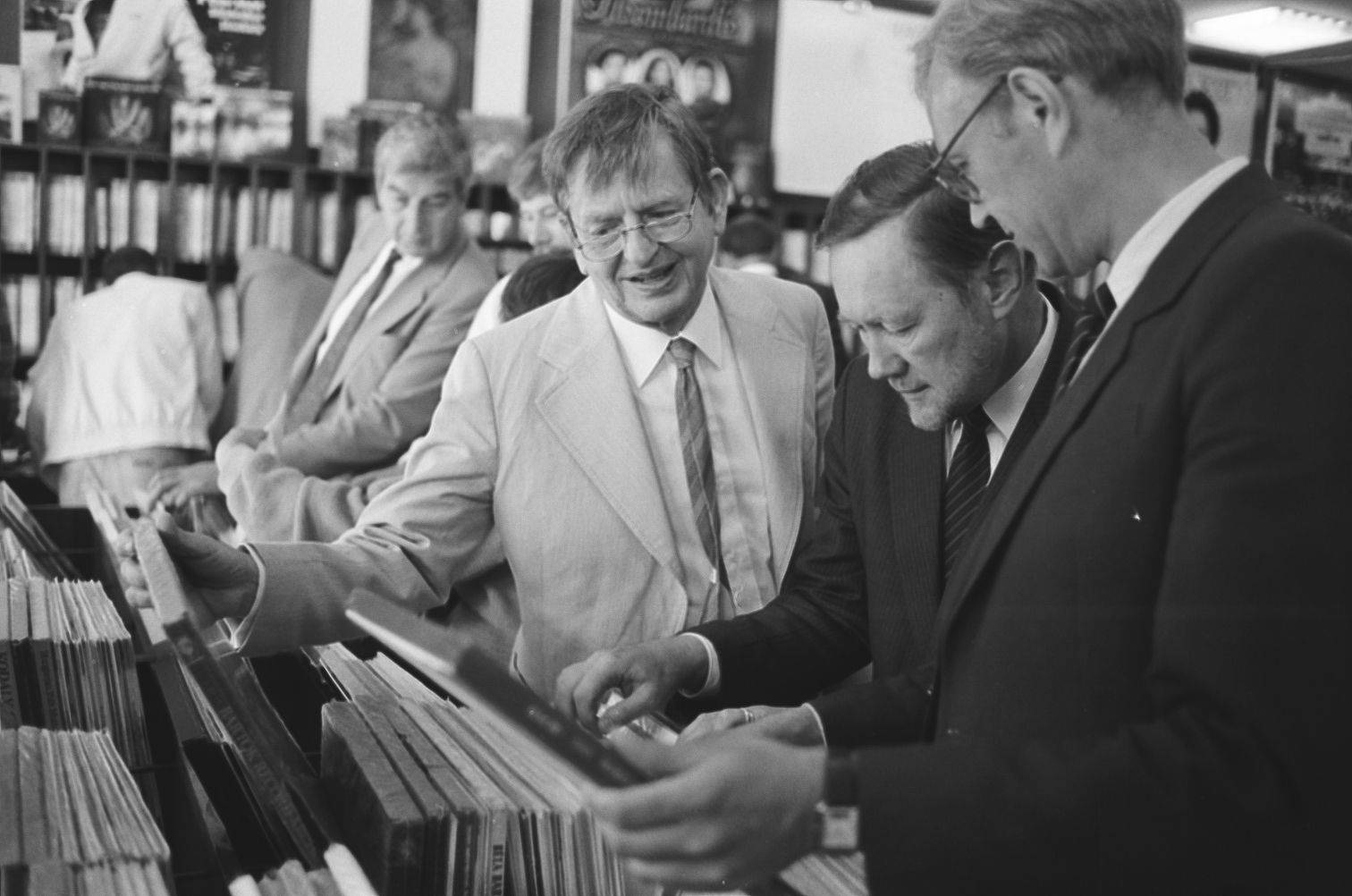 idokapszula_nb_i_1984_85_tavaszi_zaras_edzoi_gyorsmerleg_1_olof_palme_belvaros_2.jpg
