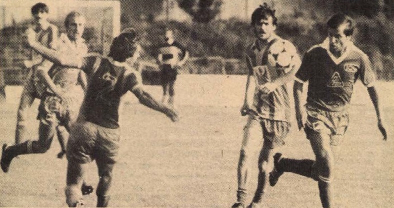 idokapszula_nb_i_1984_85_tavaszi_zaras_az_nb_ii_es_a_harmadik_vonal_marlboro_kupa_dmvsc_eger_paroczai_bucs_smuczer.jpg