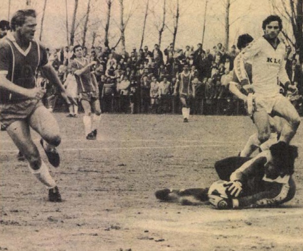 idokapszula_nb_i_1984_85_tavaszi_zaras_az_nb_ii_es_a_harmadik_vonal_nb_ii_szekszardi_dozsa_bakony_vegyesz.jpg