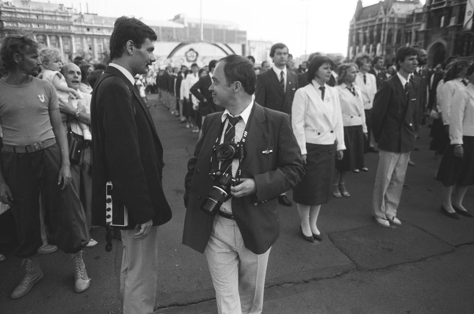 idokapszula_nb_i_1984_85_tavaszi_zaras_az_nb_ii_es_a_harmadik_vonal_vit_kossuth_teri_bucsu_6.jpg