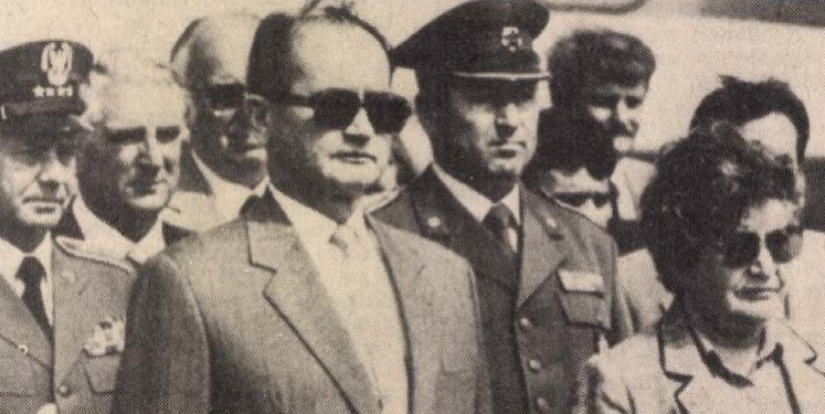 idokapszula_nb_i_1984_85_tavaszi_zaras_tabellaparade_wojciech_jaruzelski_milka_plancic.jpg