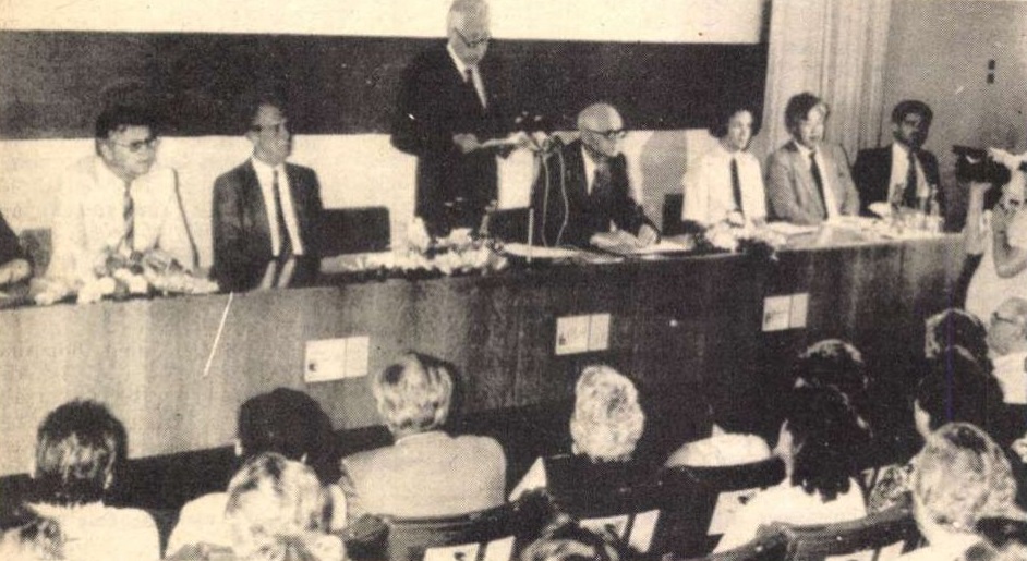 idokapszula_nb_i_1985_86_1_fordulo_szentagothai_janos.jpg