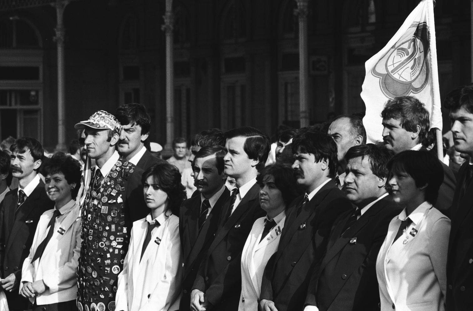 idokapszula_nb_i_1985_86_1_fordulo_vit_hazaerkezes_5.jpg