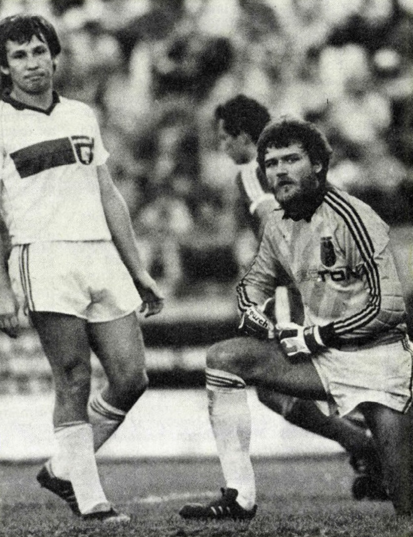 idokapszula_nb_i_1985_86_10_fordulo_bp_honved_videoton_csuhay_disztl_peter.jpg
