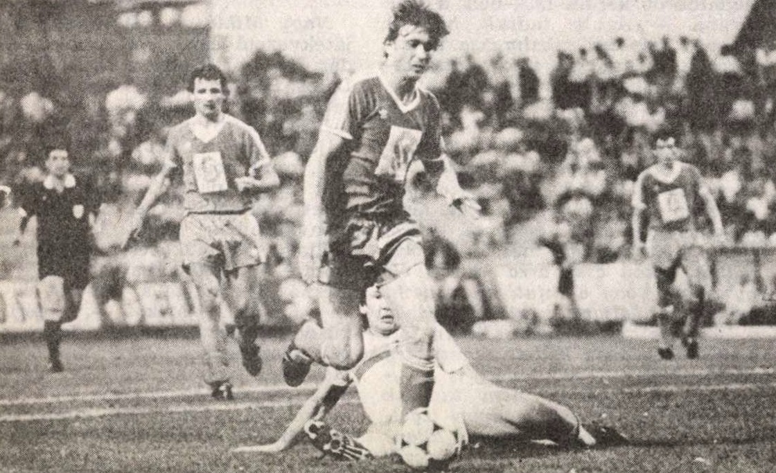 idokapszula_nb_i_1985_86_10_fordulo_bp_honved_videoton_fitos_detari_csuhay.jpg