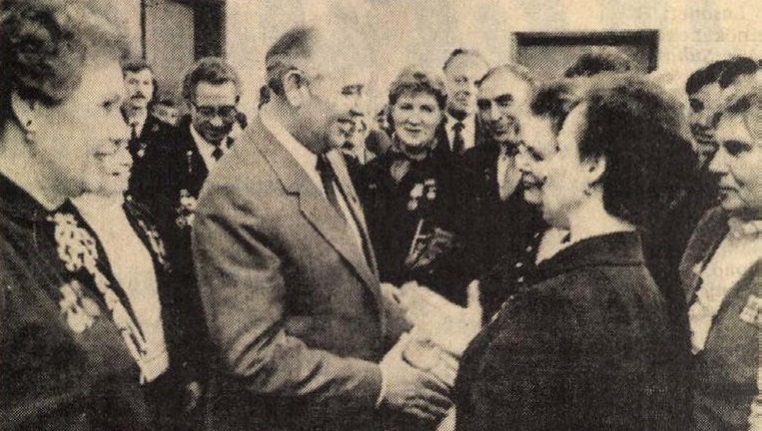 idokapszula_nb_i_1985_86_10_fordulo_mihail_gorbacsov.jpg