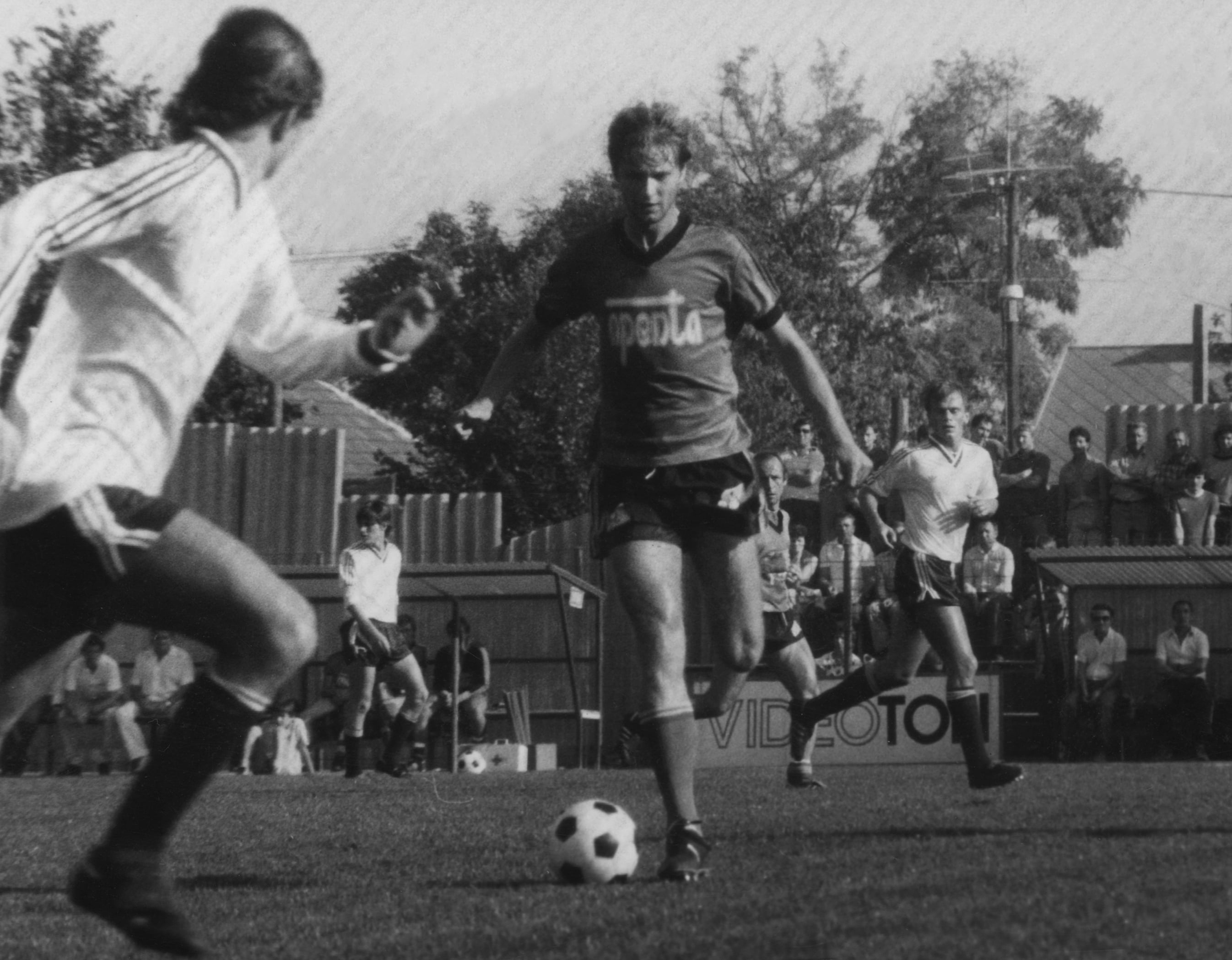 idokapszula_nb_i_1985_86_10_fordulo_siofok_u_dozsa_steidl_vigh_szajcz.jpg