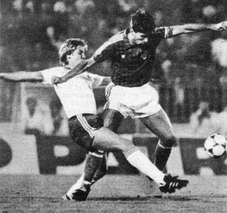 idokapszula_nb_i_1985_86_11_fordulo_europai_vb_selejtezok_4_csoport_jugoszlavia_ndk_schneller_vujovics.jpg
