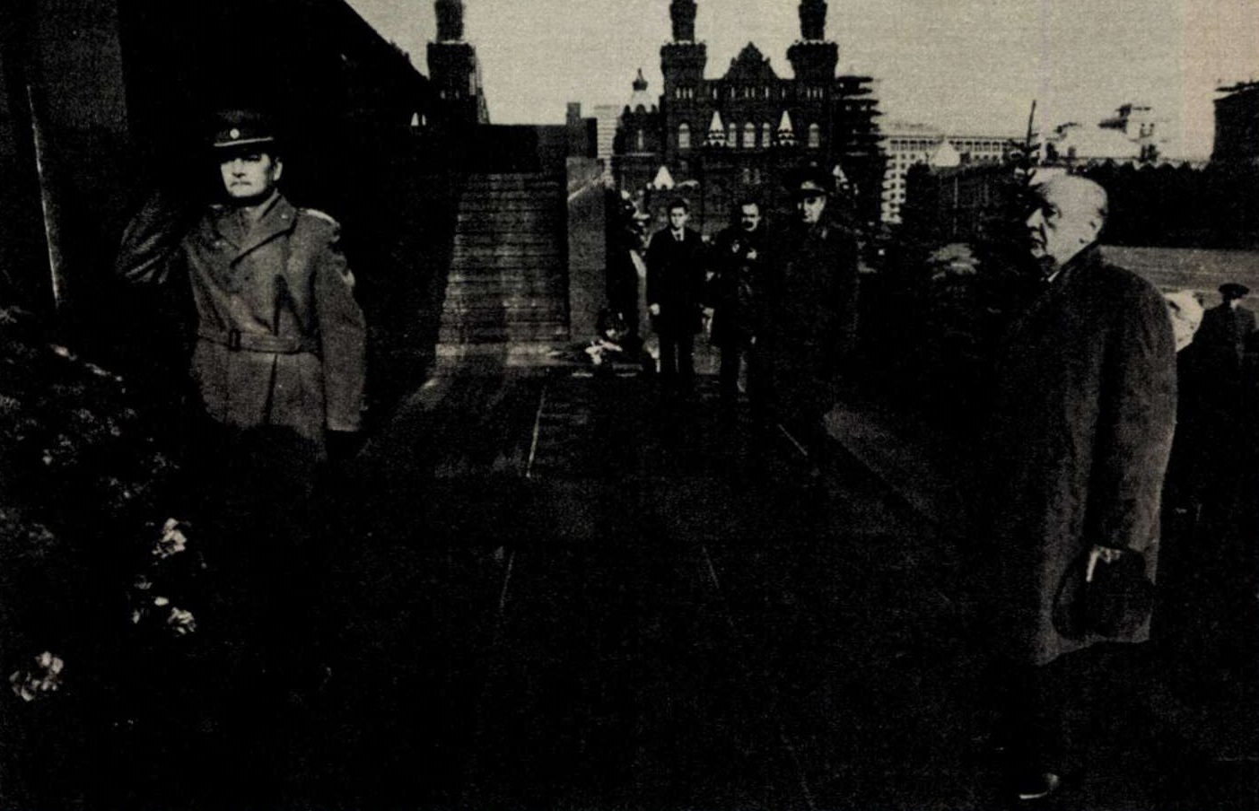 idokapszula_nb_i_1985_86_11_fordulo_kadar_janos_lenin_mauzoleum.jpg