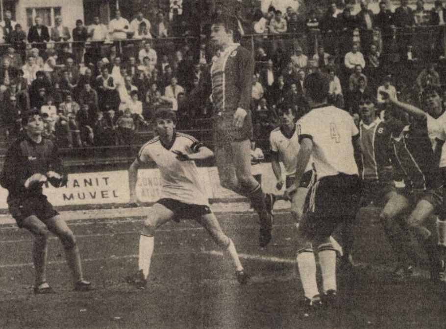 idokapszula_nb_i_1985_86_11_fordulo_nb_ii_nyireghaza_salgotarjan_eszenyi_denes.jpg