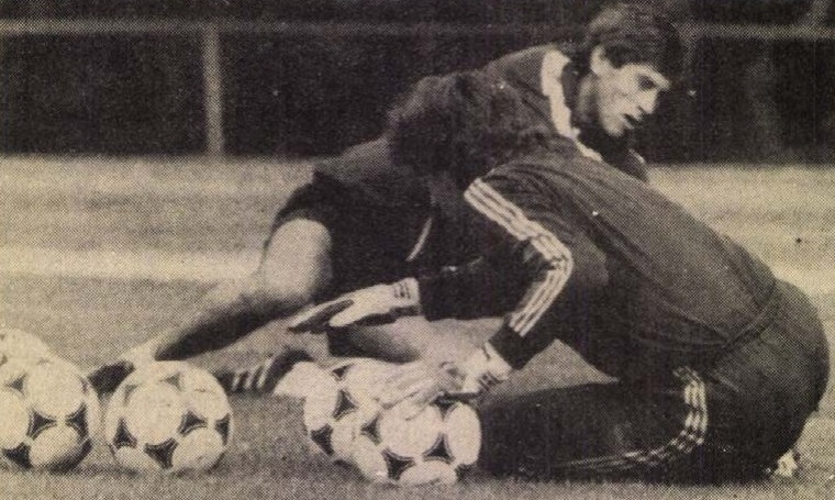 idokapszula_nb_i_1985_86_11_fordulo_valogatott_edzotabor_szendrei_hegedus.jpg