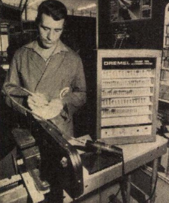 idokapszula_nb_i_1985_86_klubcsapataink_nemzetkozi_kupaszereplese_1_fordulo_2_kor_budapesti_nemzetkozi_vasar_dremel_gepcsalad.jpg