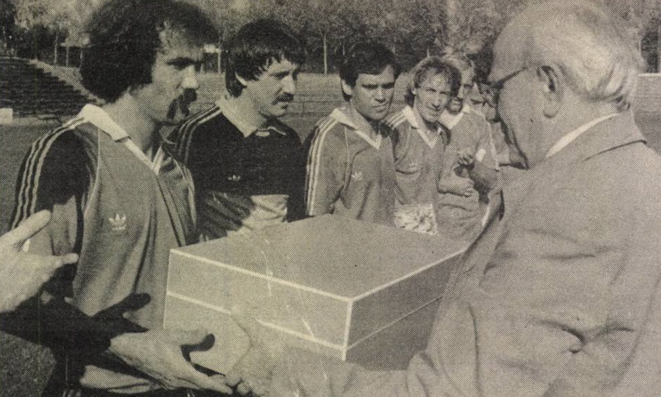 idokapszula_nb_i_1985_86_klubcsapataink_nemzetkozi_kupaszereplese_1_fordulo_2_kor_pecsi_msc_nk_osijek_kincses_viktor.jpg