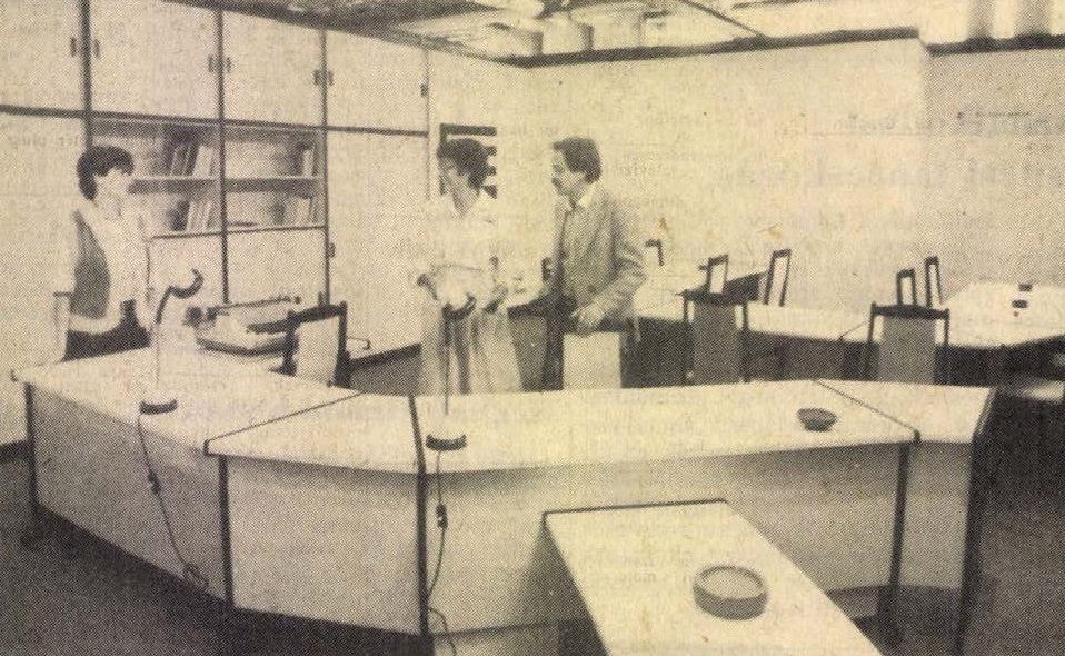 idokapszula_nb_i_1985_86_12_fordulo_budapesti_nemzetkozi_vasar_senator_butor.jpg