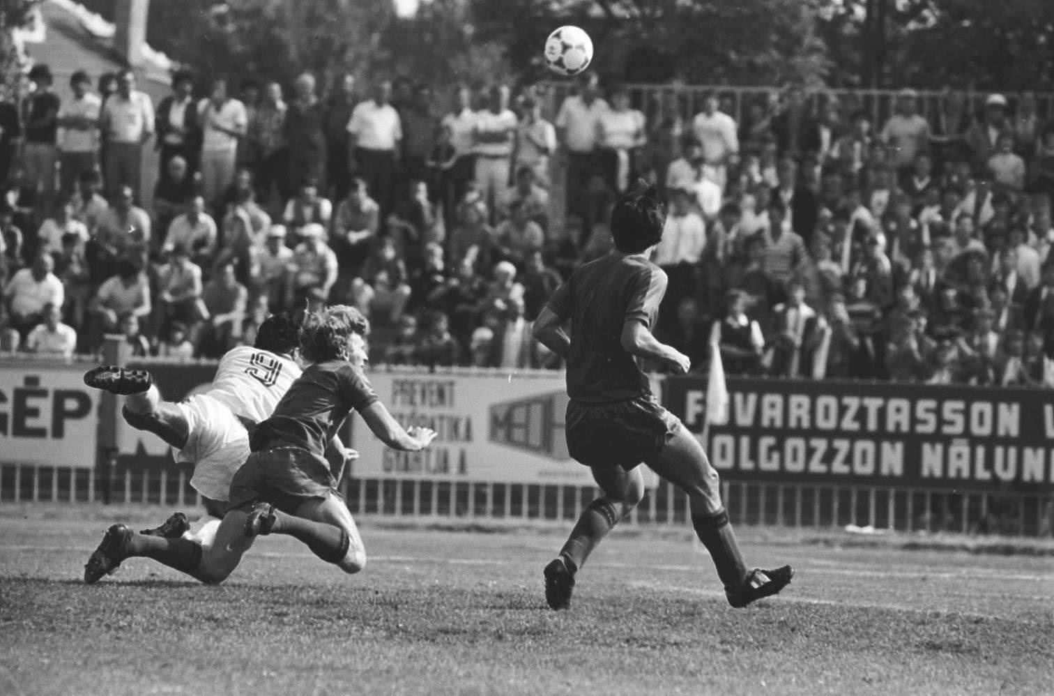 idokapszula_nb_i_1985_86_12_fordulo_csepel_bp_honved_dajka_laszlo_2.jpg