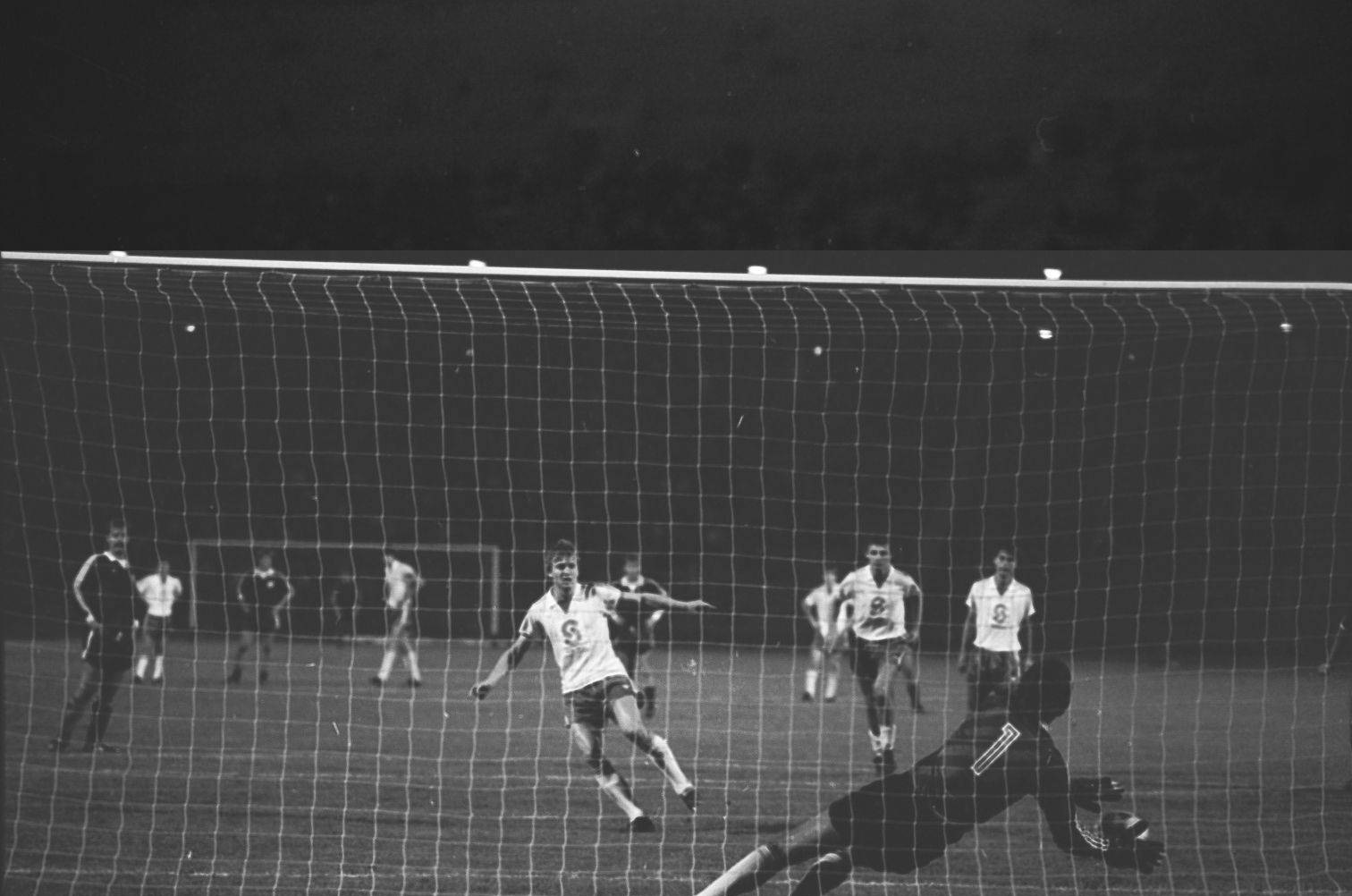 idokapszula_nb_i_1985_86_13_fordulo_u_dozsa_bp_honved_szendrei_detari.jpg