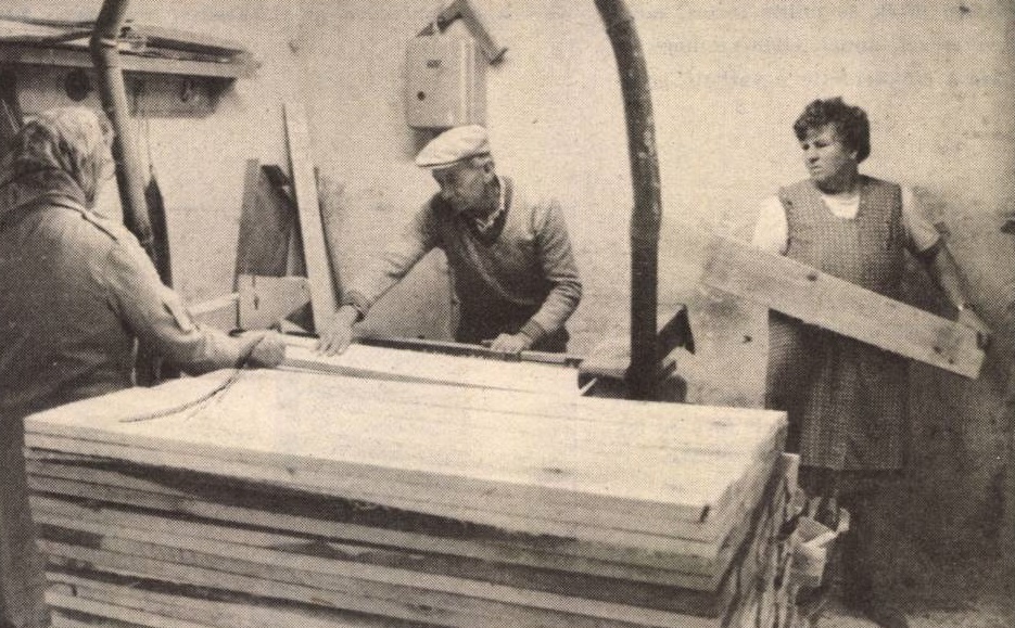 idokapszula_nb_i_1985_86_wales_magyarorszag_merkozes_belmegyeri_uj_barazda_termeloszovetkezet.jpg