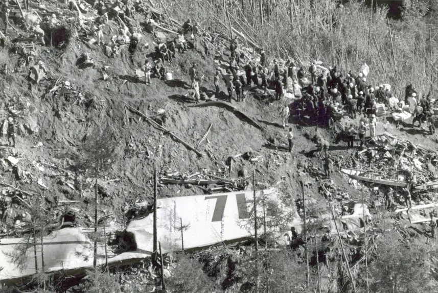 idokapszula_nb_i_1985_86_2_fordulo_jal_123_becsapodas.jpg