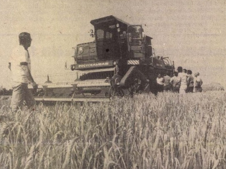 idokapszula_nb_i_1985_86_2_fordulo_uj_szovjet_kombajn.jpg