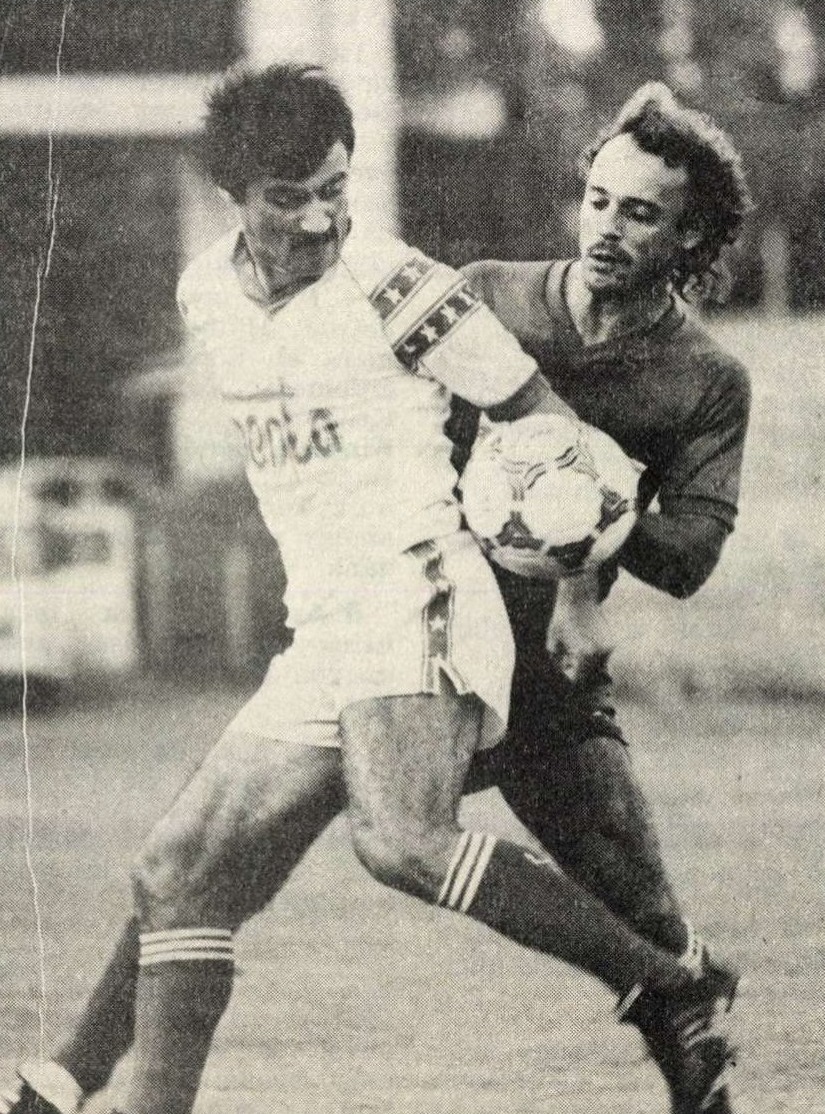 idokapszula_nb_i_1985_86_2_fordulo_vasas_siofok_pardavi_farkas.jpg