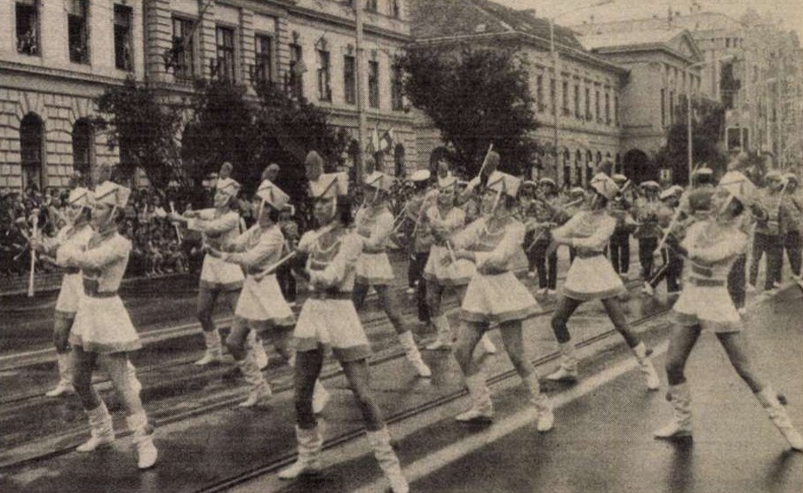 idokapszula_nb_i_1985_86_4_fordulo_augusztus_20_debreceni_viragkarneval_2.jpg