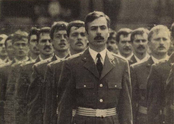 idokapszula_nb_i_1985_86_4_fordulo_augusztus_20_katonai_esku.jpg