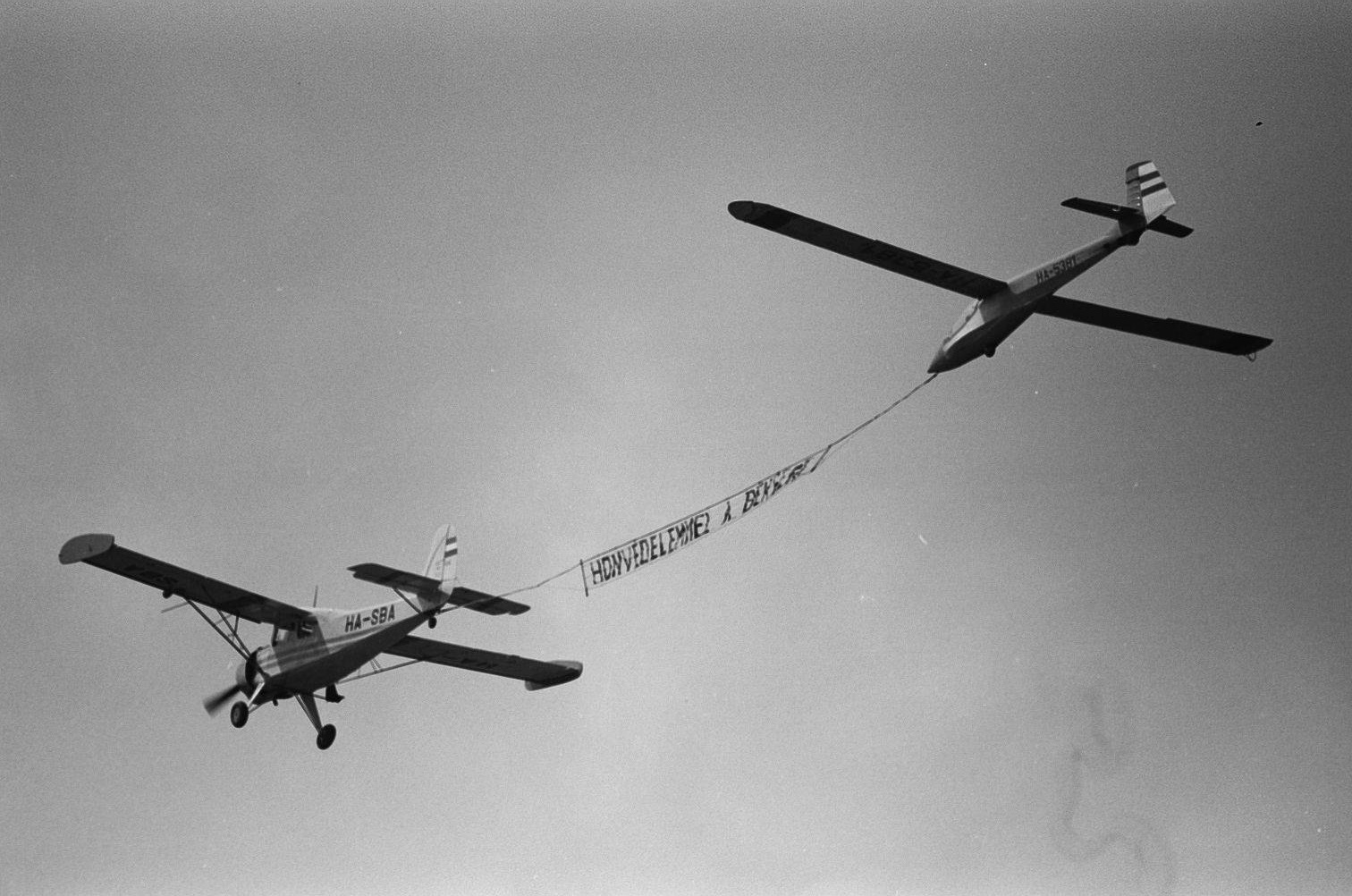 idokapszula_nb_i_1985_86_4_fordulo_augusztus_20_vizi_es_legiparade_1.jpg